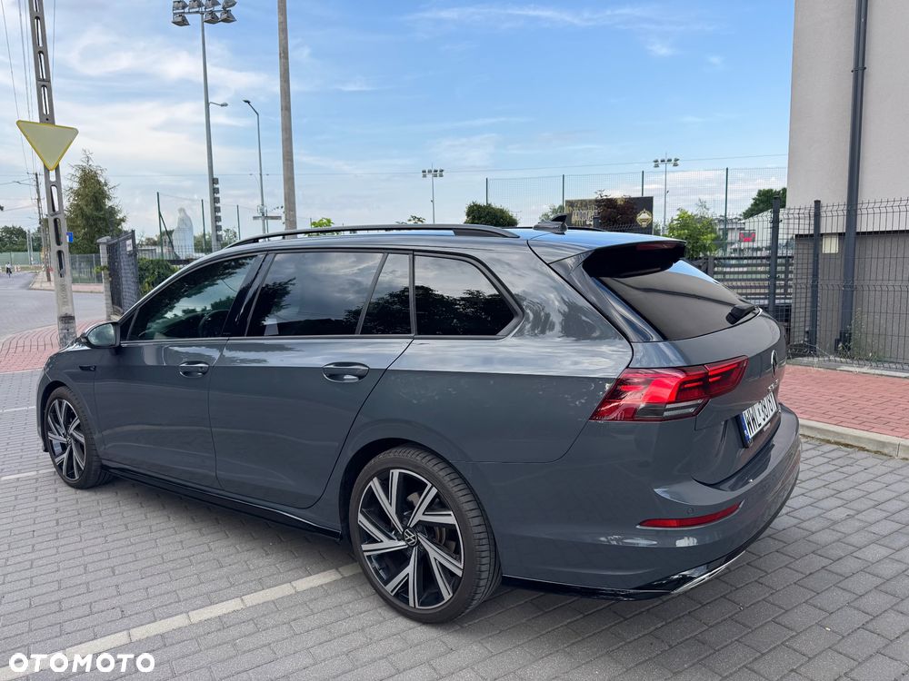 Volkswagen Golf 1.5 eTSI OPF DSG R-Line - 9