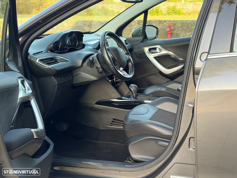 Peugeot 2008 1.2 PureTech Allure EAT6 - 16