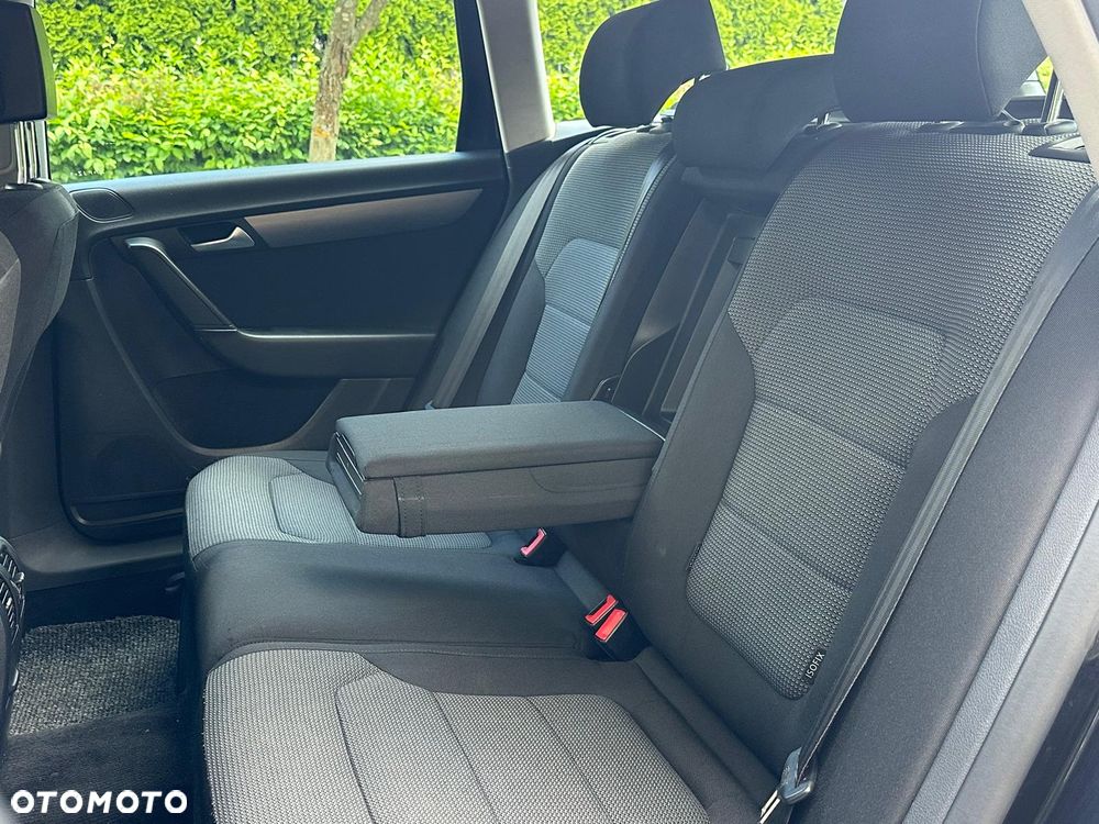 Volkswagen Passat 1.6 TDI BlueMotion Technology Trendline - 15