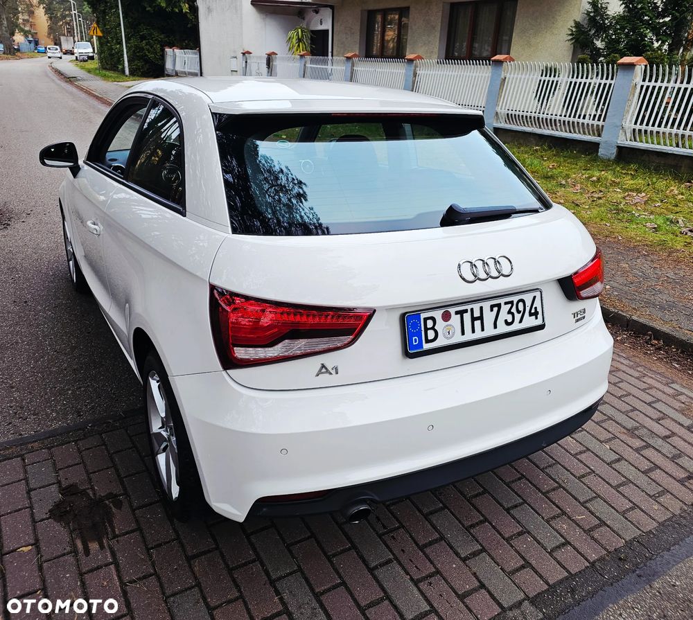 Audi A1 3-drzwiowe 1.0 TFSI ultra sport - 17