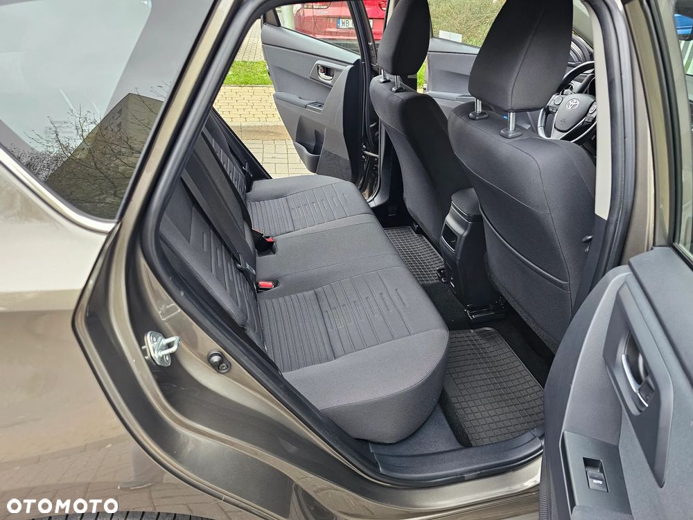 Toyota Auris 1.6 Premium - 14