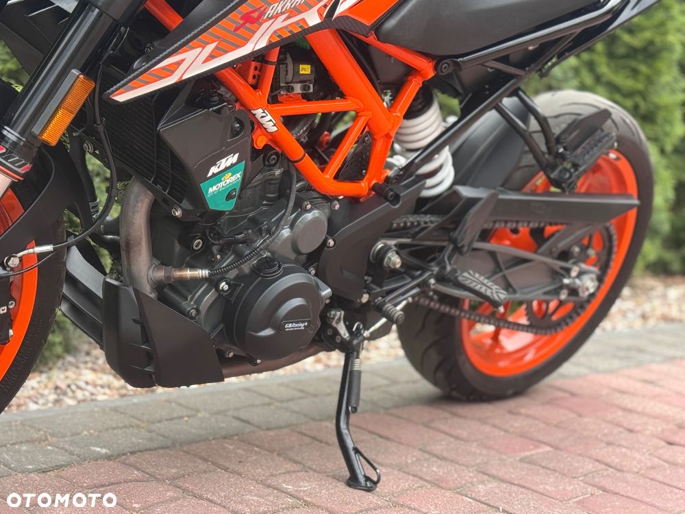 KTM Duke - 17