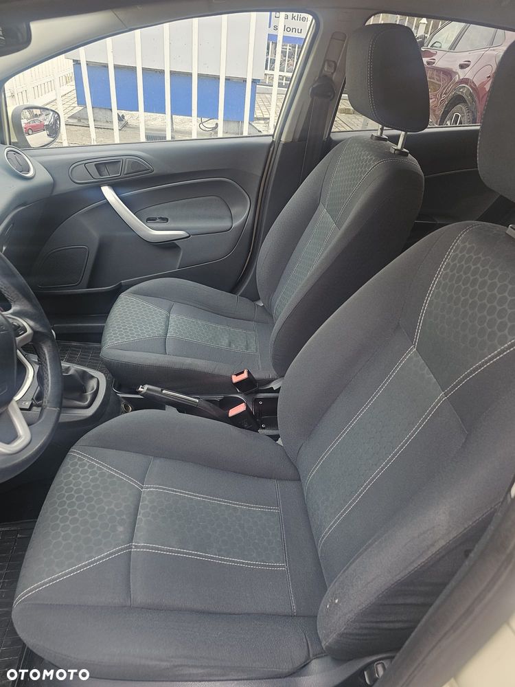 Ford Fiesta 1.4 Titanium - 8