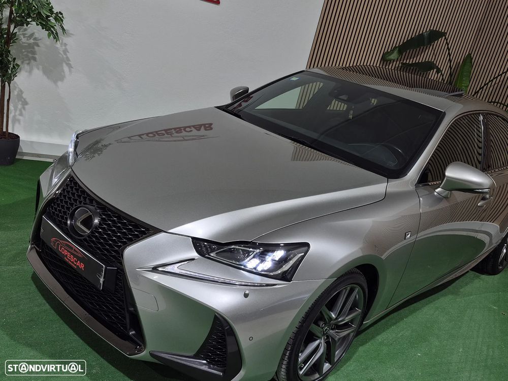 Lexus IS 200 t SPORT - 4