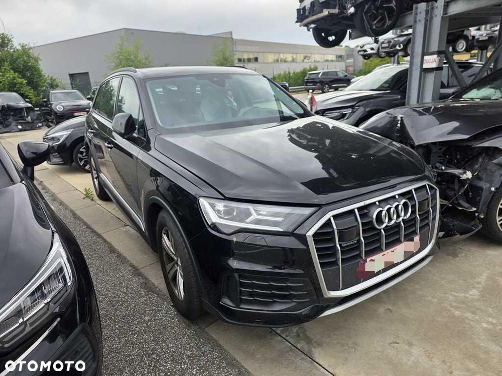 Audi Q7 - 1