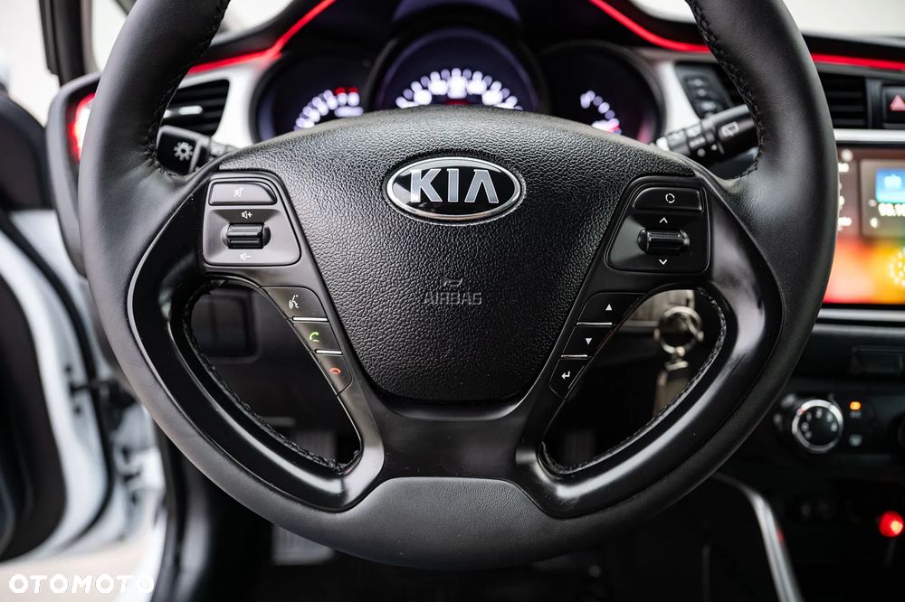 Kia Ceed - 17