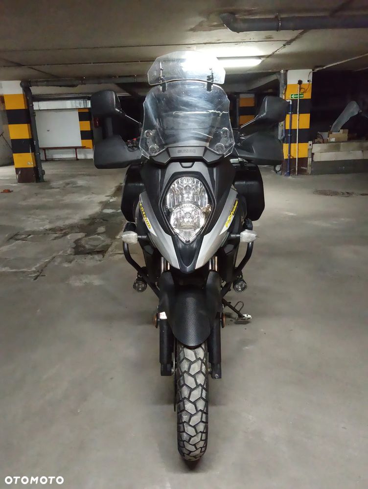 Suzuki V-STROM - 18