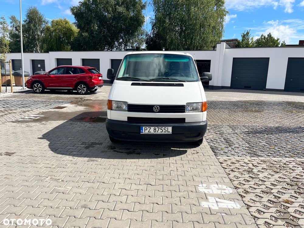 Volkswagen Transporter - 2