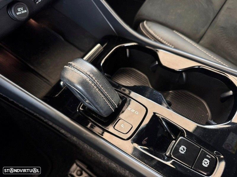 Volvo XC 40 1.5 T5 PHEV R-Design Expression - 36