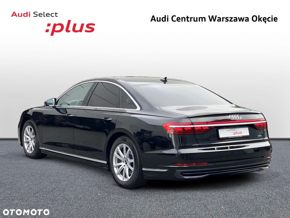 Audi A8 - 7