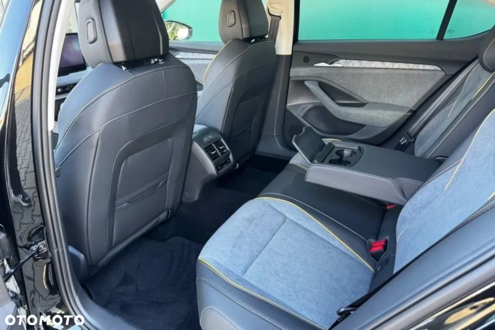 Skoda Superb 2.0 TSI Essence DSG - 17