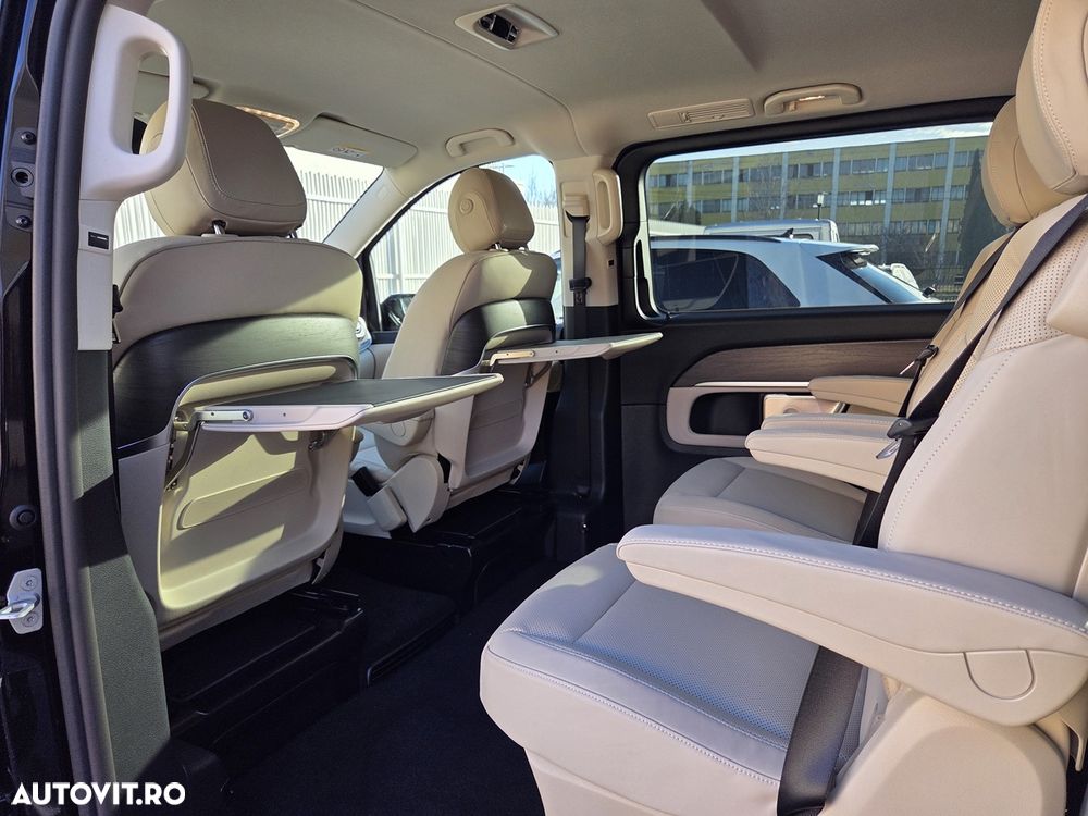 Mercedes-Benz V 300 d extralang 4Matic 9G-TRONIC Exclusive - 14