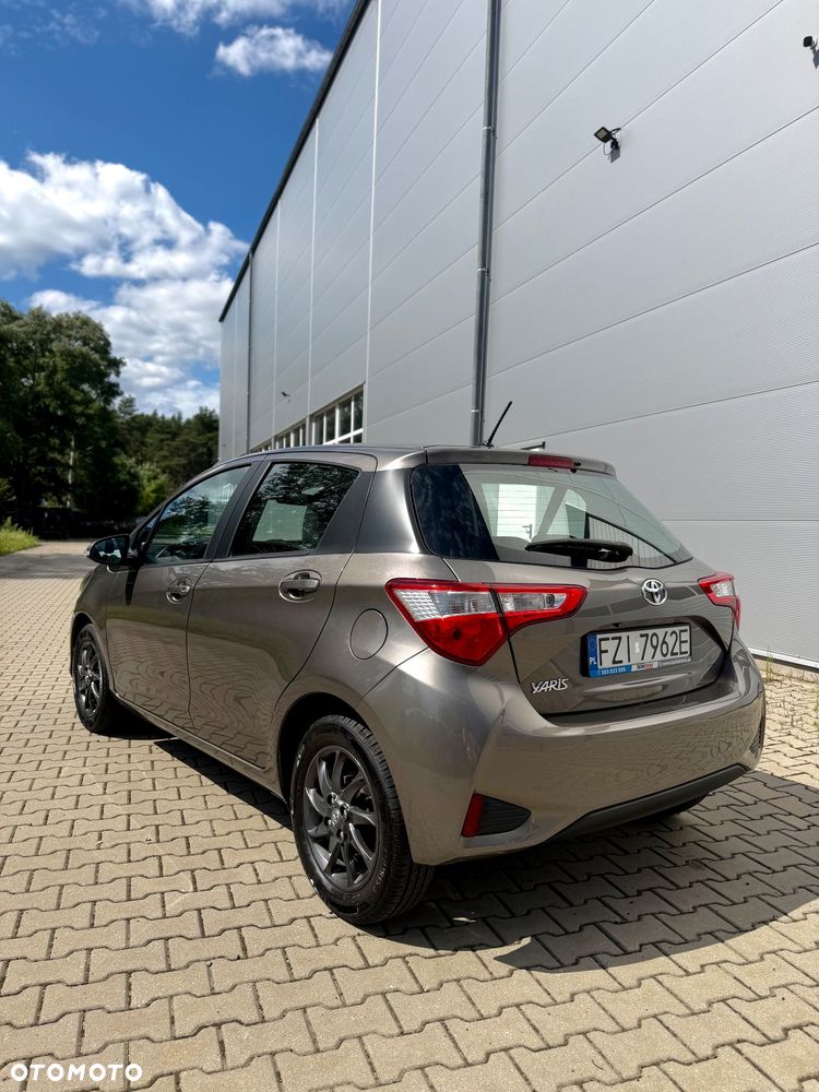 Toyota Yaris 1.5 Active - 22