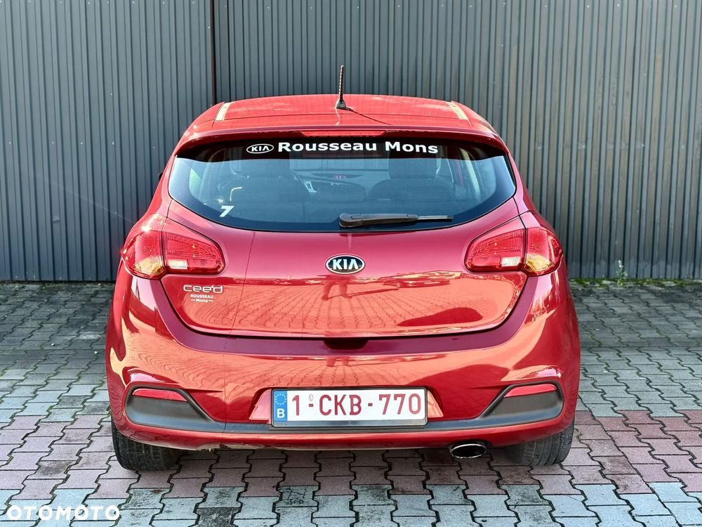 Kia Ceed 1.4 CVVT Dream-Team Edition - 8