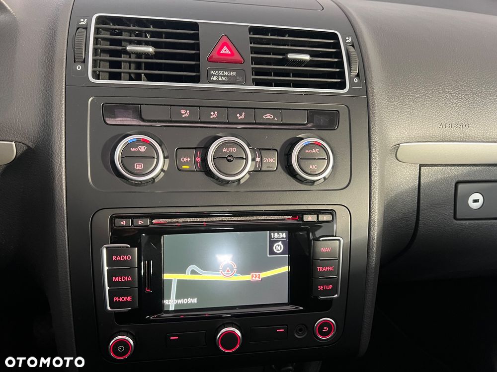 Volkswagen Touran 1.6 TDI DPF BlueMot Comfortline - 38