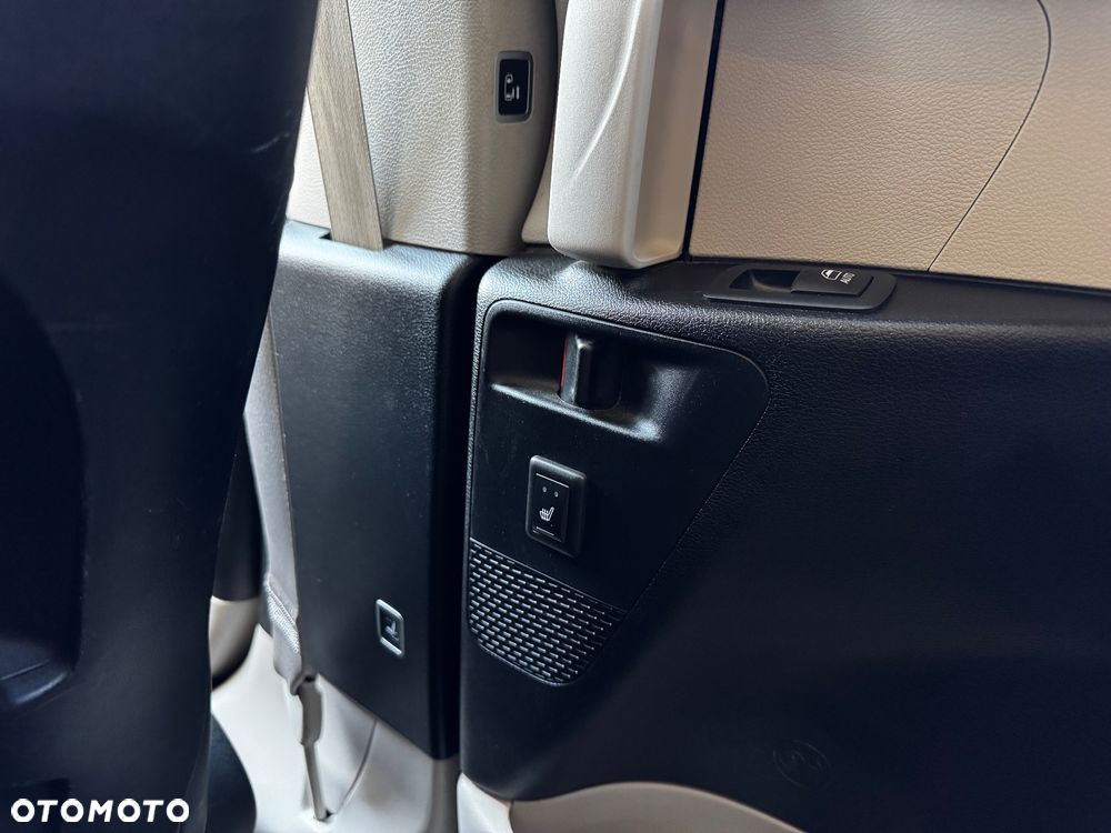 Chrysler Pacifica - 19