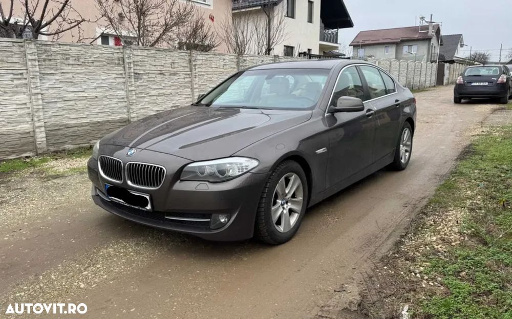 BMW Seria 5 520d Efficient Dynamics Edition - 8