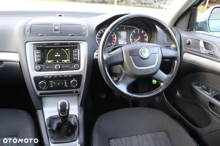 Skoda Octavia 1.6 TDI DPF Elegance - 22