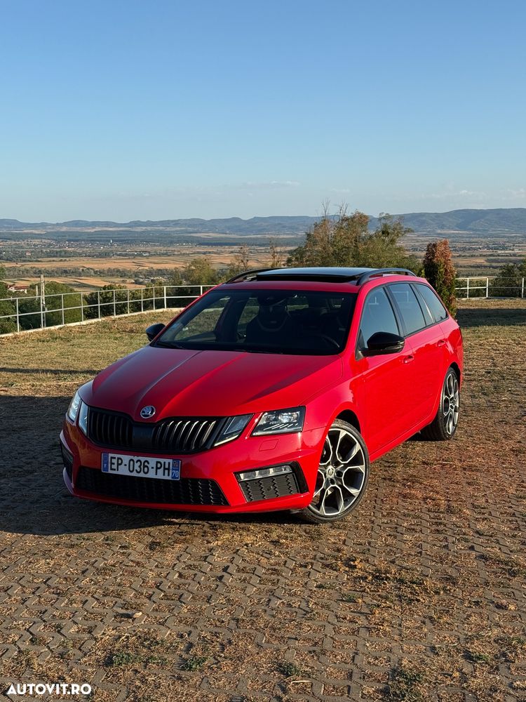 Skoda Octavia 2.0 TDI DSG RS - 1