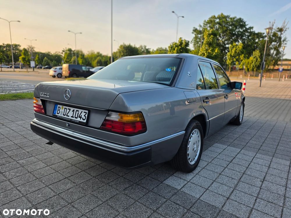 Mercedes-Benz W124 (1984-1993) - 6