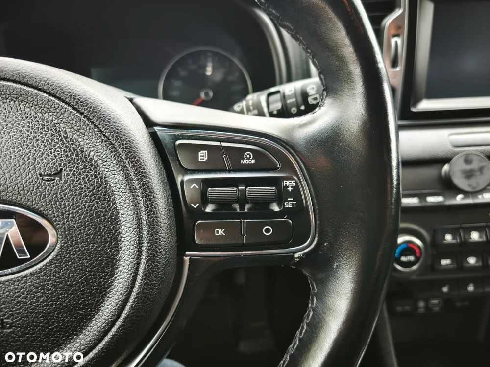 Kia Sportage 2.0 CRDI 2WD Attract - 25