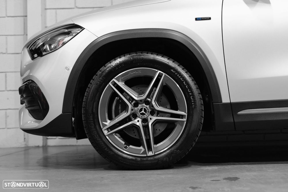 Mercedes-Benz GLA 250 e AMG Line - 43