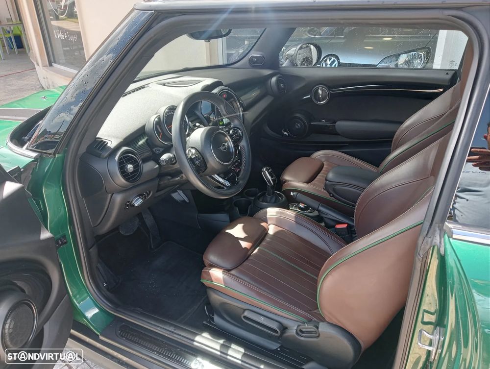 MINI 3 Portas Cooper Aut. 60 Years - 32