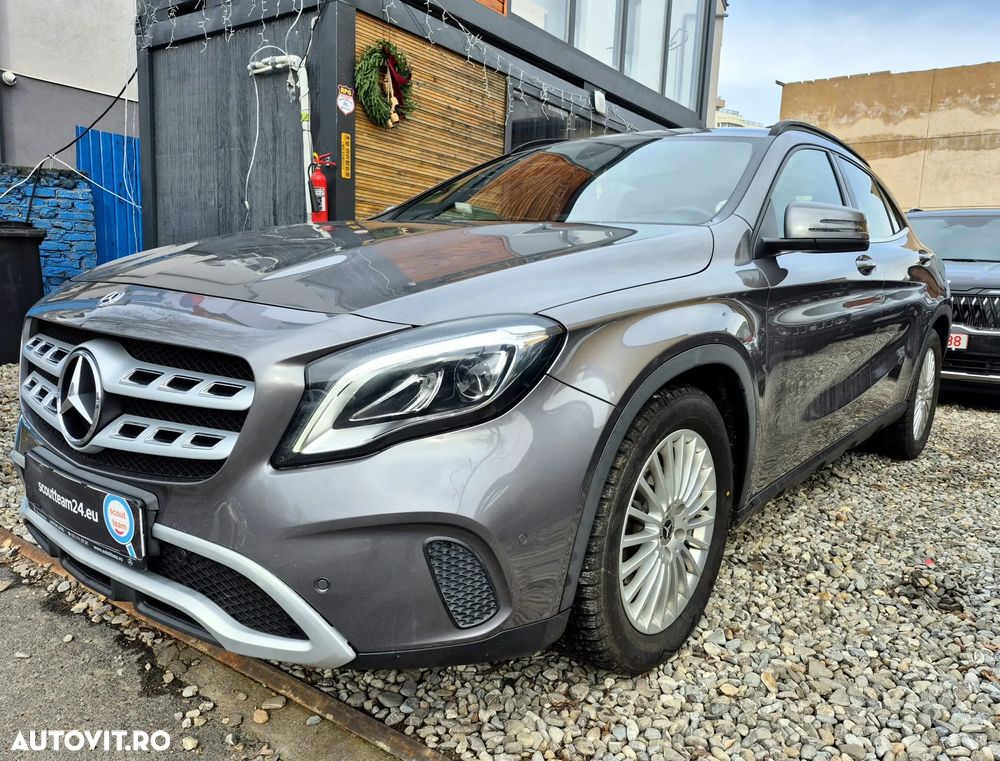 Mercedes-Benz GLA 200 d 4MATIC Aut. - 1