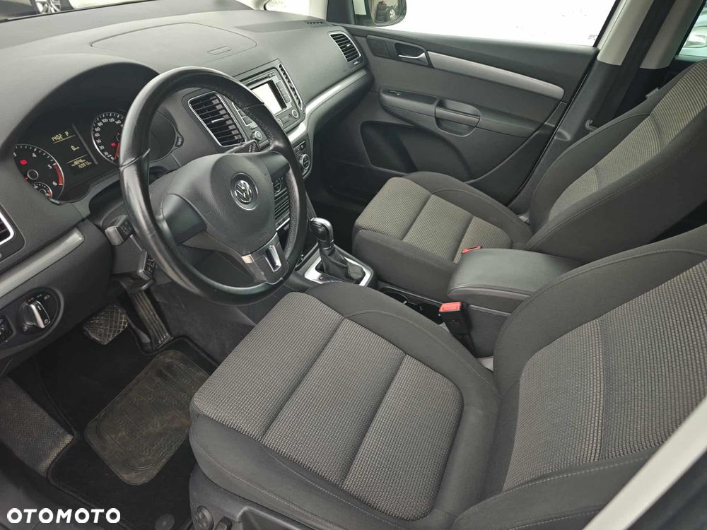 Volkswagen Sharan - 11