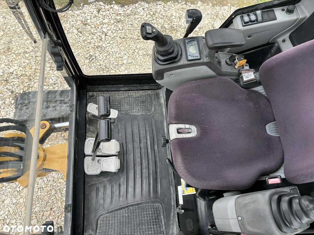 Caterpillar 301.7d - 8