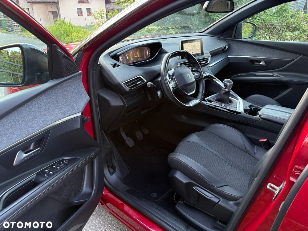 Peugeot 3008 1.5 BlueHDi GT S&S - 11