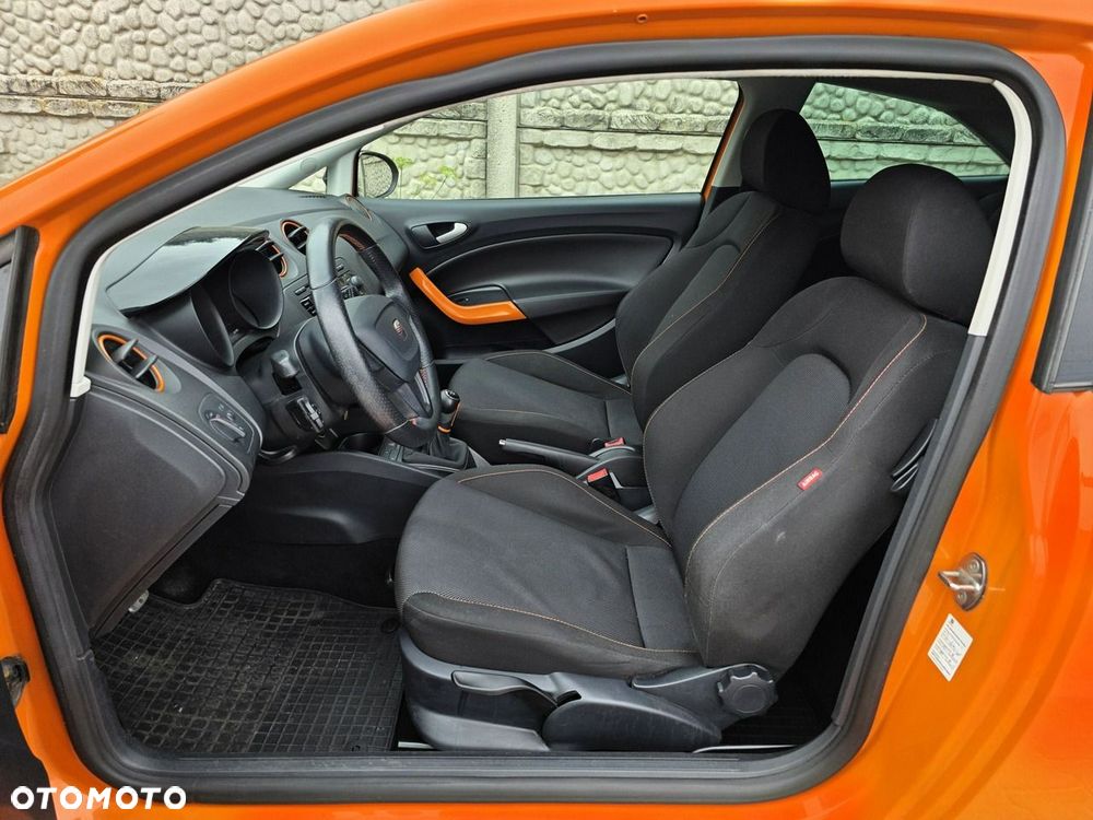 Seat Ibiza SC 1.6 16V Sport - 9