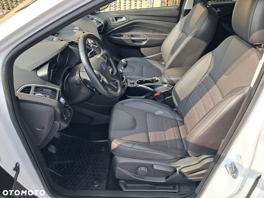 Ford Kuga 1.6 EcoBoost FWD Titanium Plus ASS - 19