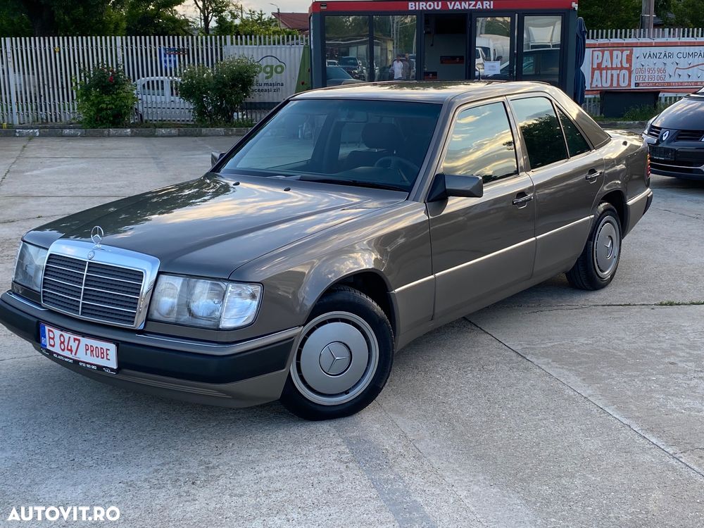 Mercedes-Benz W124 - 1