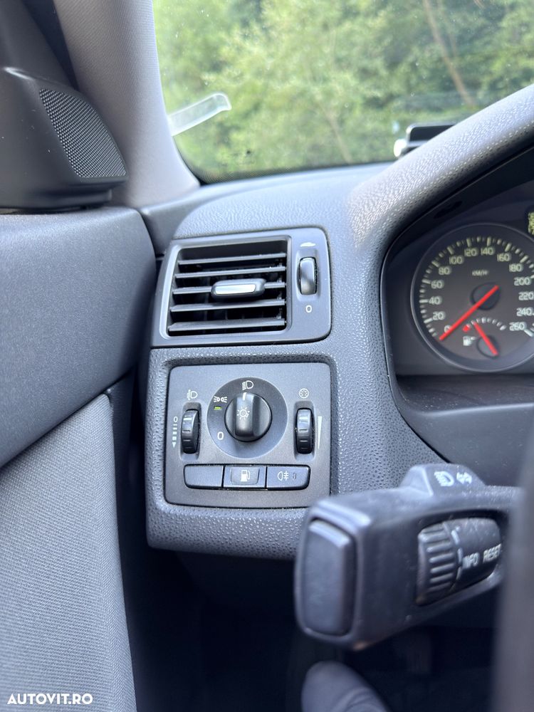 Volvo V50 2.0 D Kinetic - 2