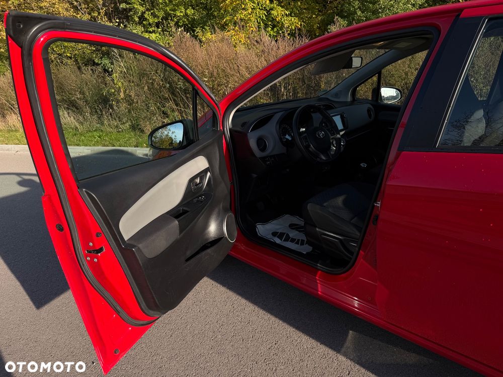 Toyota Yaris - 12