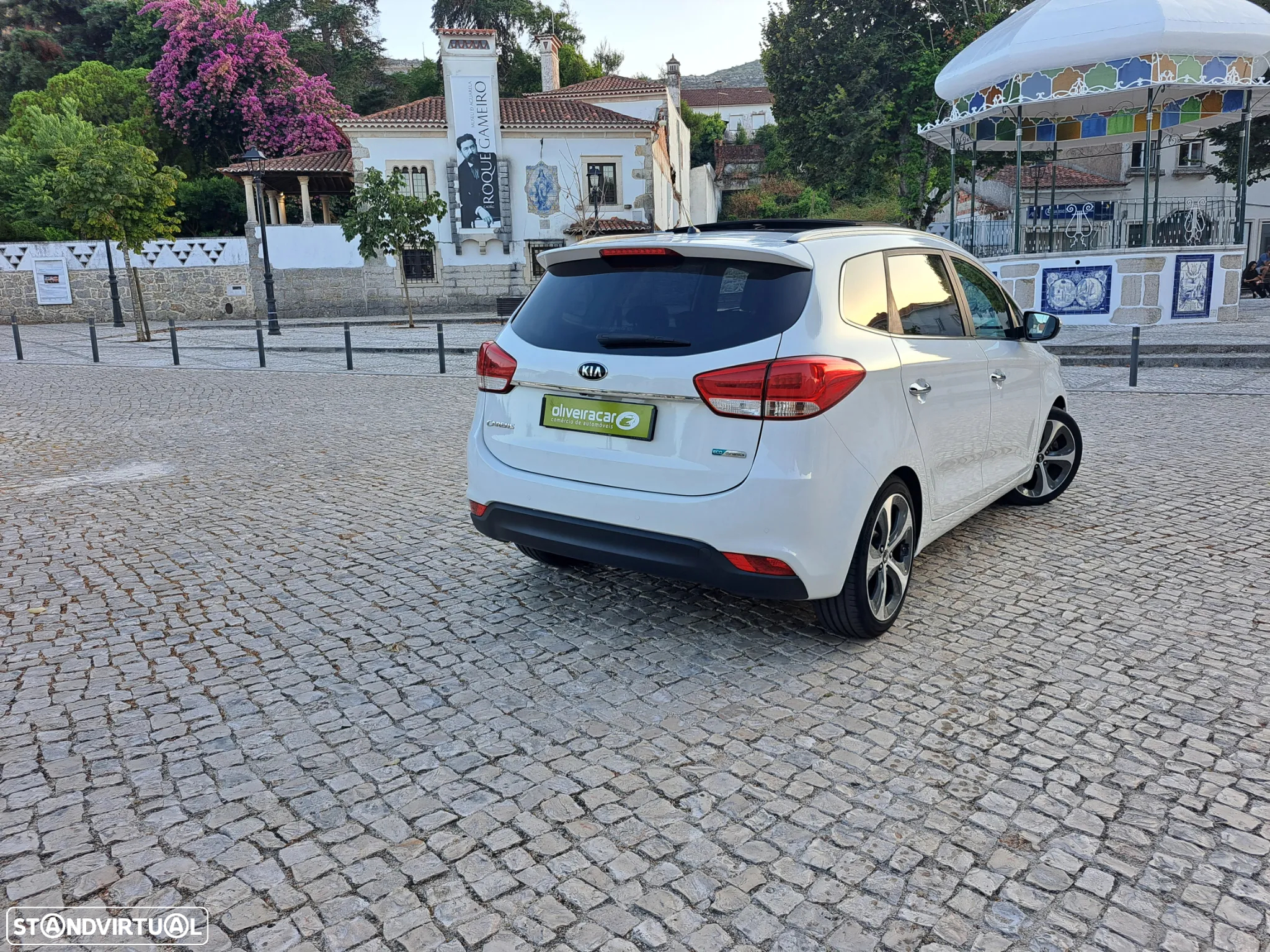 Kia Carens 1.7 CRDi ISG TX - 32