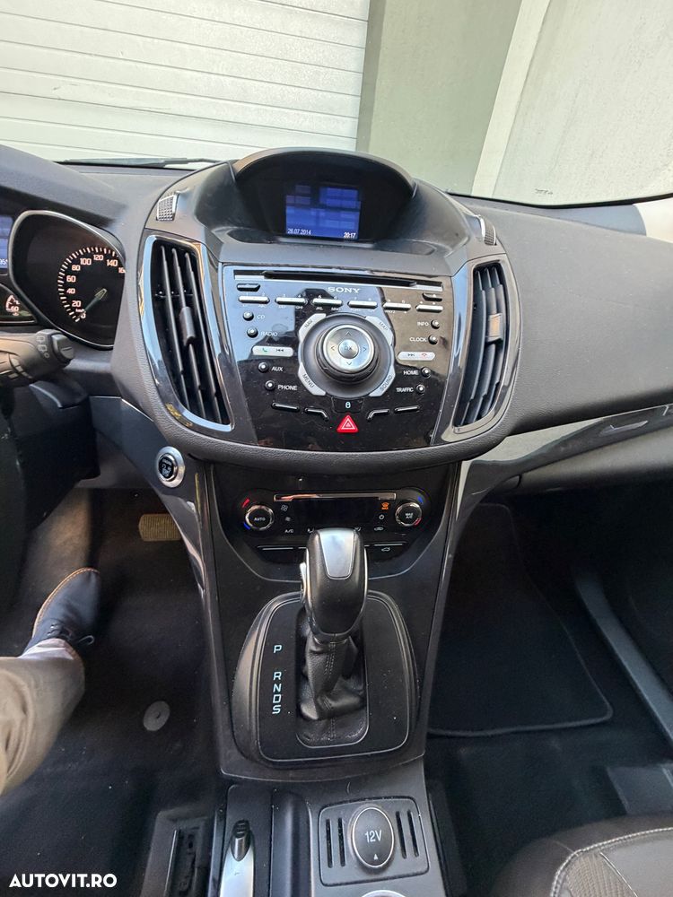 Ford Kuga 2.0 TDCi Powershift 4WD Titanium - 10