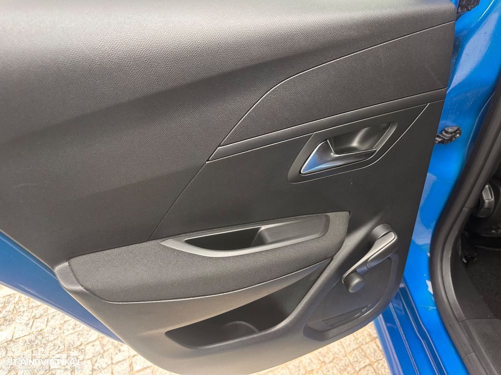 Peugeot e-208 Allure - 35