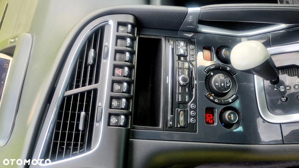 Peugeot 3008 HDi FAP 160 Automatik Active - 34