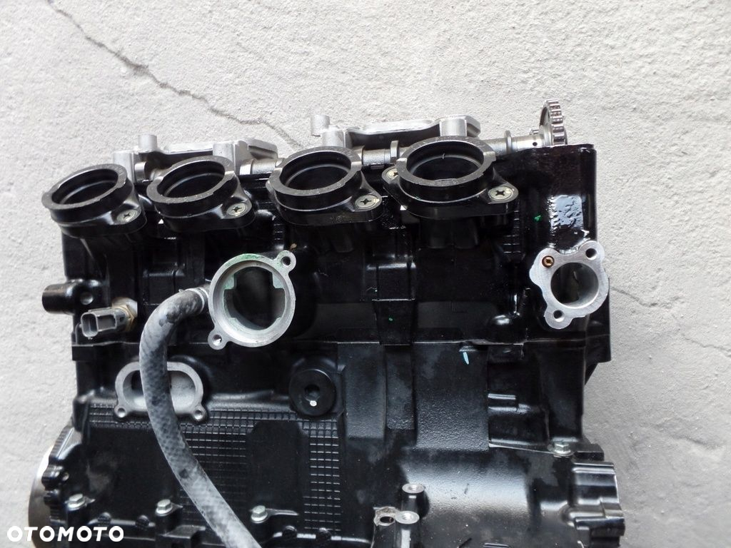 SILNIK SUZUKI GSR 600 - 2