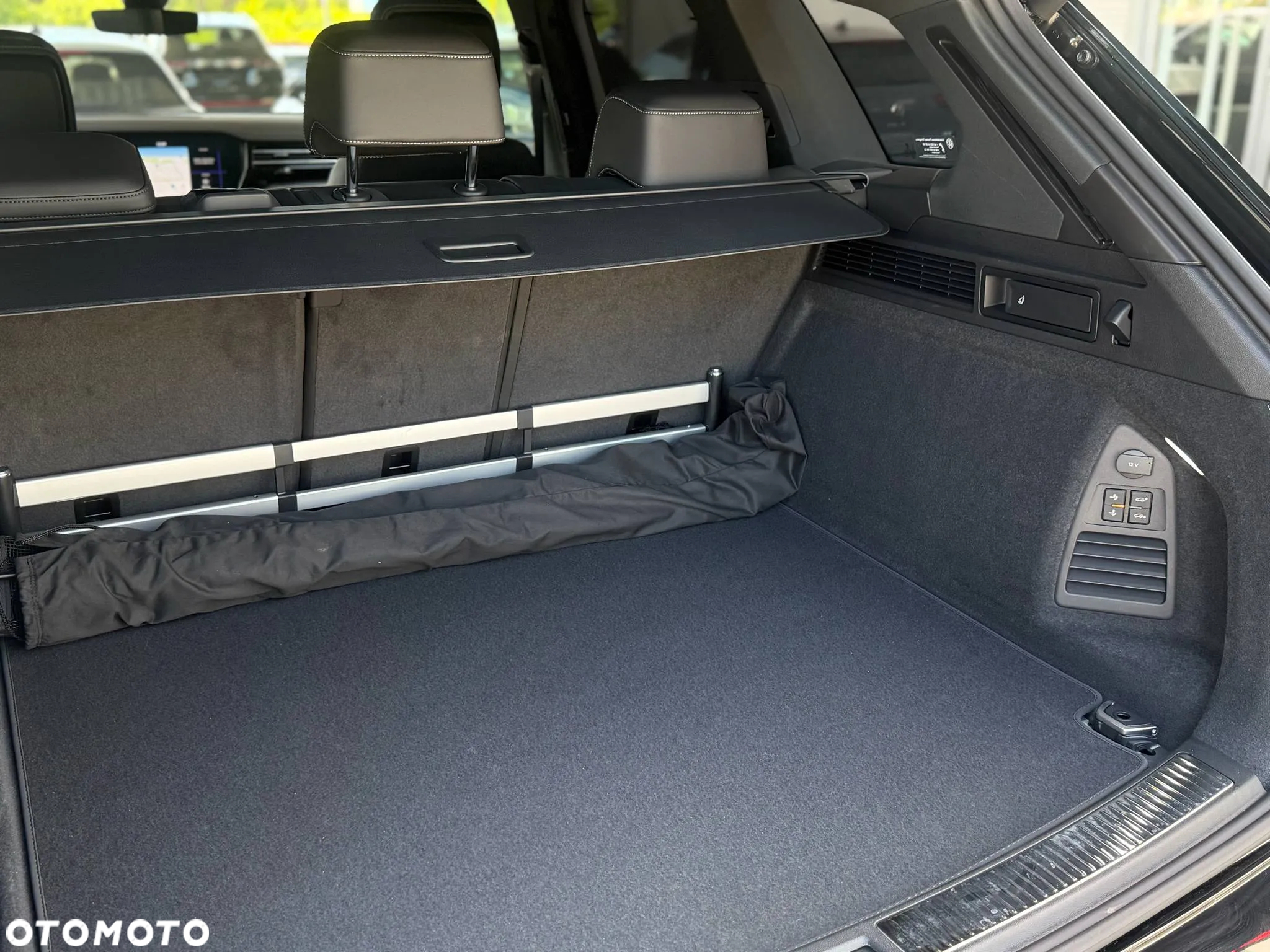 Volkswagen Touareg 3.0 V6 TDI 4Motion R-Line - 25