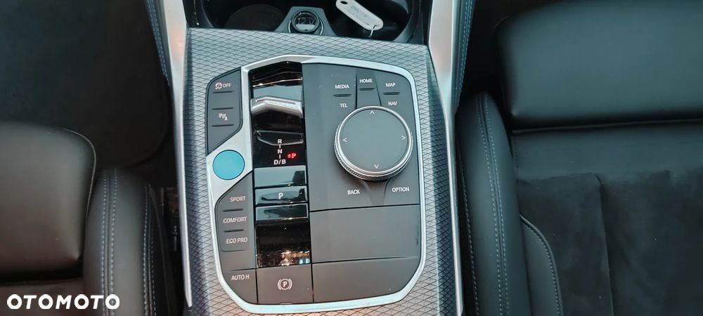 BMW i4 - 30