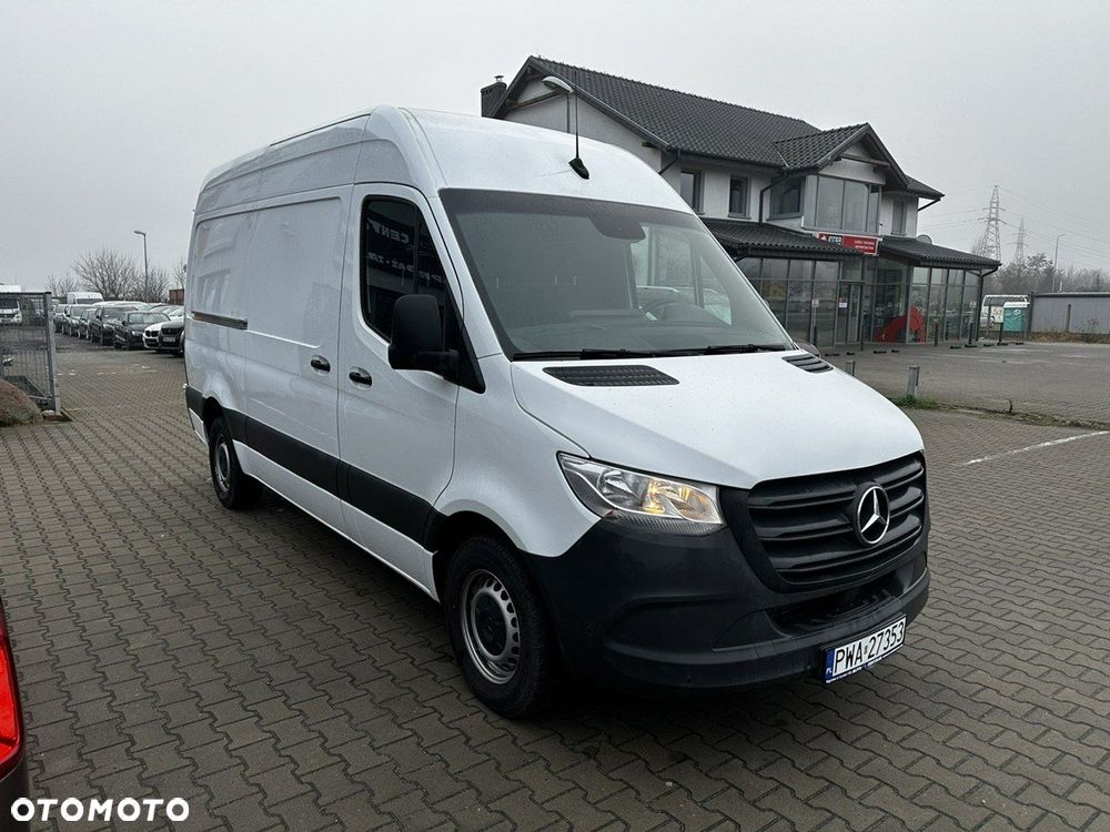 Mercedes-Benz Sprinter - 6