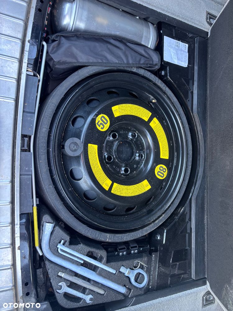 Porsche Cayenne - 13