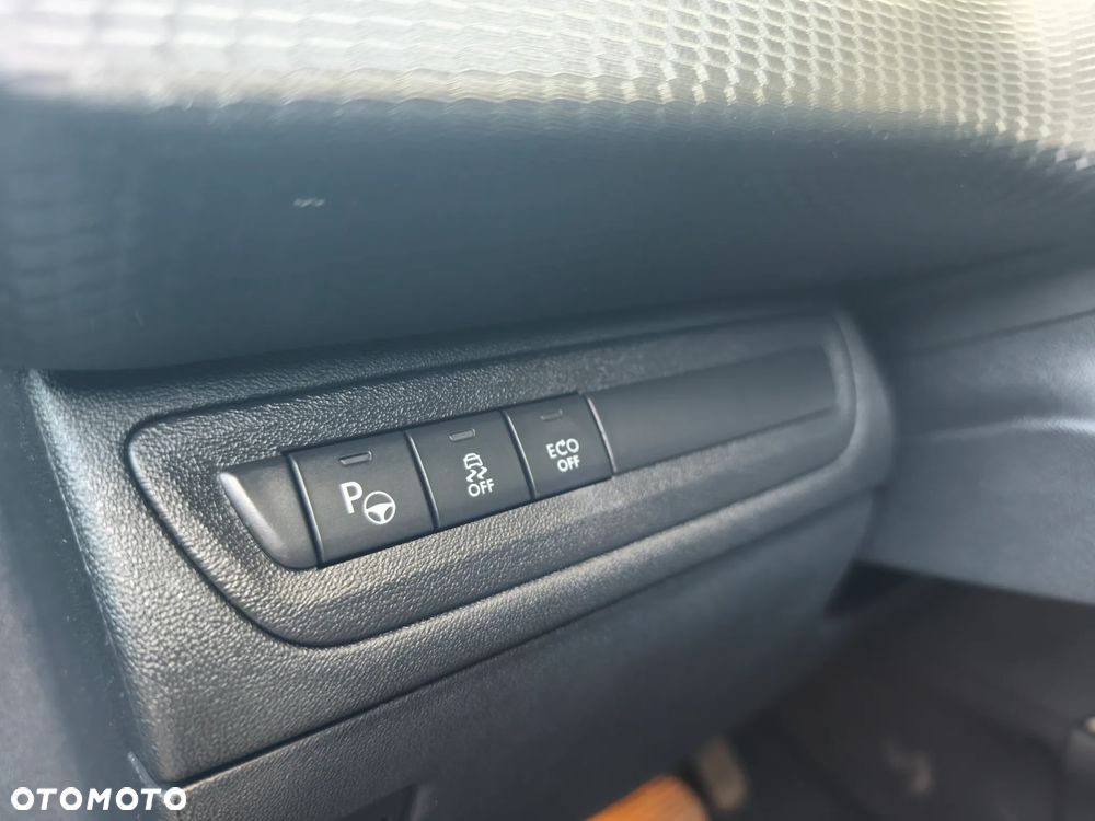 Peugeot 2008 1.2 Pure Tech Allure S&S EAT6 - 12