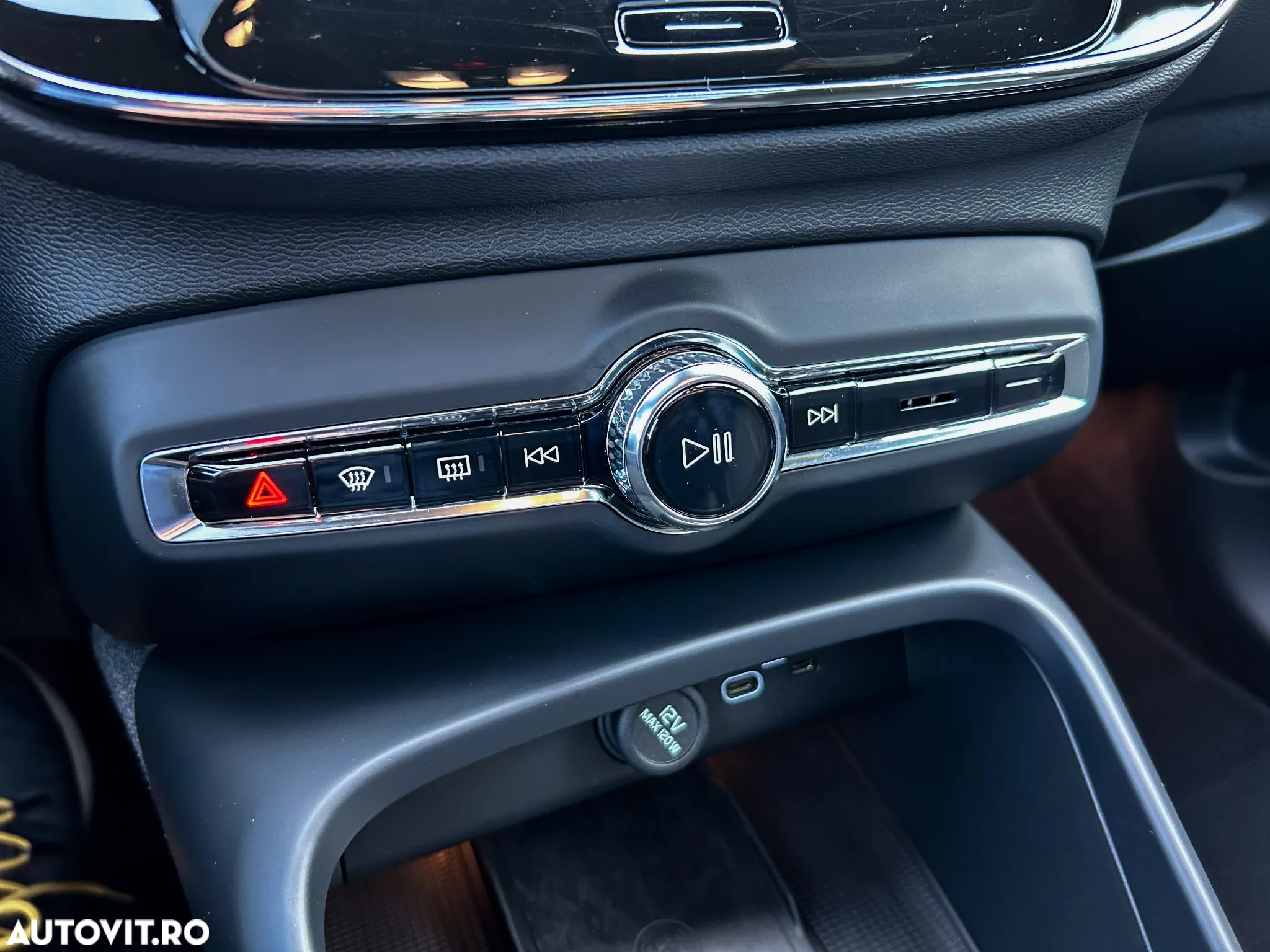 Volvo XC 40 Recharge Twin Motor AWD Ultimate - 30