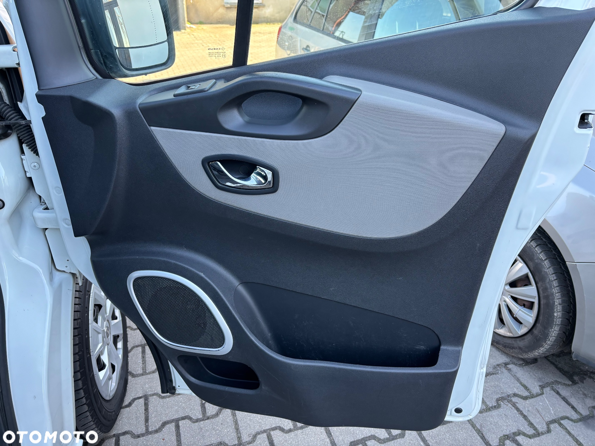 Renault Trafic L1H1 2,7t Pack Clim - 27