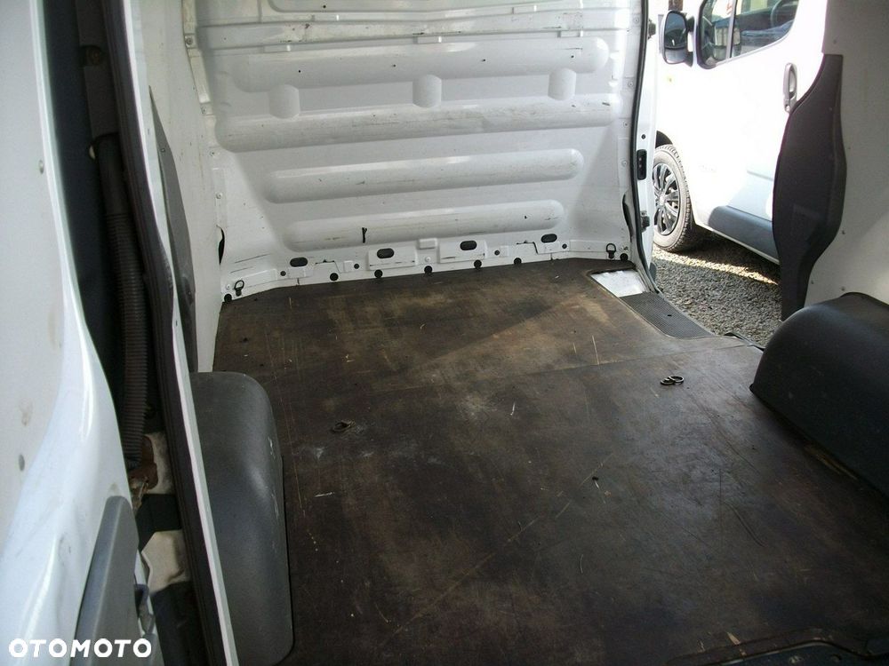 Renault Trafic - 8