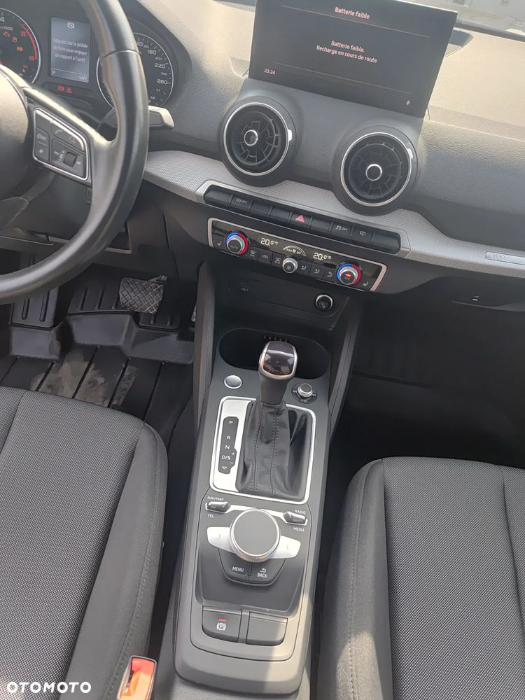 Audi Q2 35 TDI S tronic sport - 28